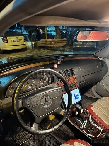 Mercedes C 200 1998, 423,000 km - 2.0 l - Sumqayıt