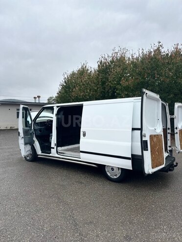 Ford Transit 2010, 227,322 km - 2.2 л - Quba