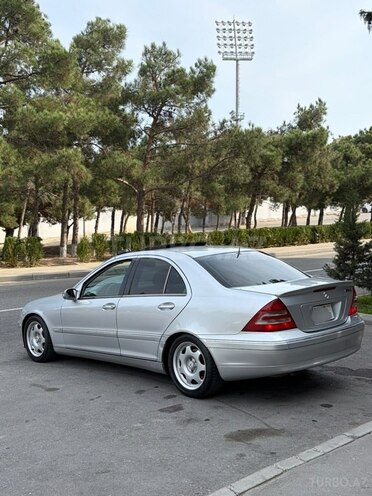 Mercedes C 320 2002, 283,032 km - 3.2 л - Bakı