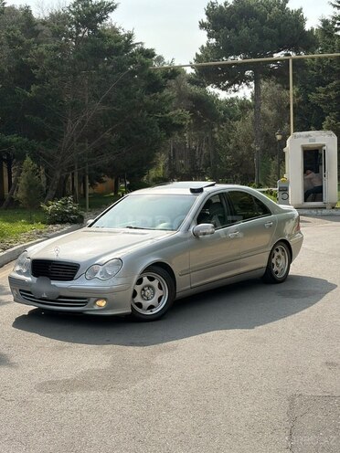 Mercedes C 320 2002, 283,032 km - 3.2 л - Bakı
