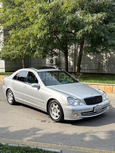 Mercedes C 320 2002, 283,032 km - 3.2 л - Bakı