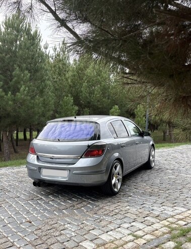 Opel Astra 2009, 301,600 km - 1.3 л - Bakı