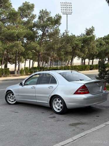 Mercedes C 320 2002, 283,032 km - 3.2 л - Bakı