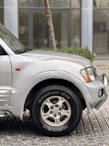 Mitsubishi Pajero 2006, 300,000 km - 3.0 l - Bakı