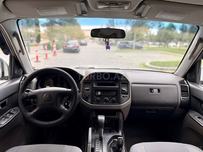 Mitsubishi Pajero 2006, 300,000 km - 3.0 l - Bakı