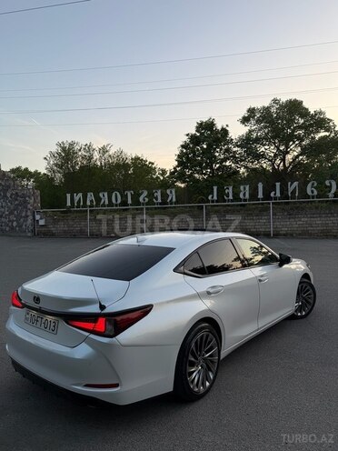 Lexus ES 300h 2020, 95,000 km - 2.5 l - Bakı