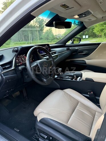 Lexus ES 300h 2020, 95,000 km - 2.5 l - Bakı