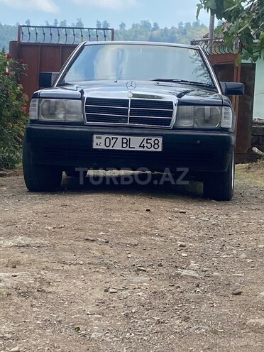 Mercedes 190 1992, 801,400 km - 2.5 l - Astara