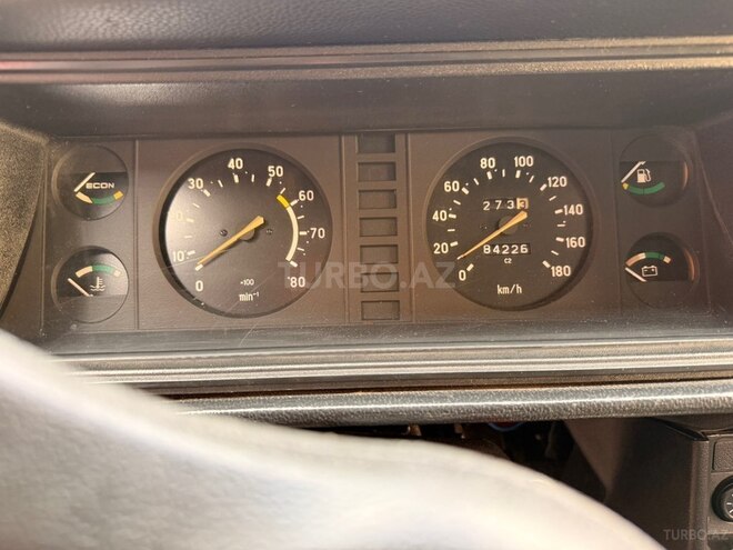 IJ 27175 2009, 84,226 km - 1.6 l - Şəki