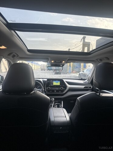 Toyota Highlander 2022, 63,000 km - 2.5 l - Bakı