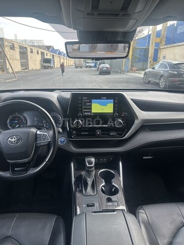 Toyota Highlander 2022, 63,000 km - 2.5 l - Bakı