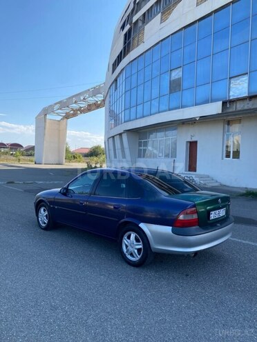Opel Vectra 1997, 350,000 km - 2.0 l - Ağstafa