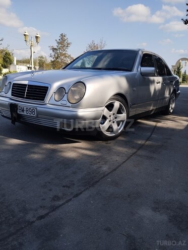 Mercedes E 230 1997, 365,238 km - 2.3 л - Mingəçevir