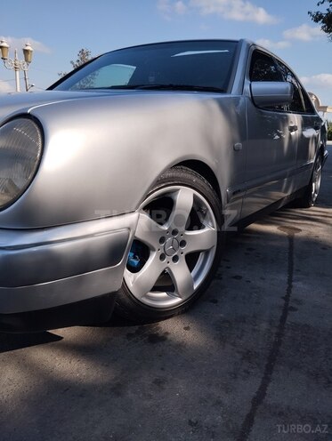 Mercedes E 230 1997, 365,238 km - 2.3 л - Mingəçevir