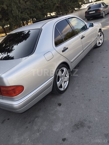 Mercedes E 230 1997, 365,238 km - 2.3 л - Mingəçevir