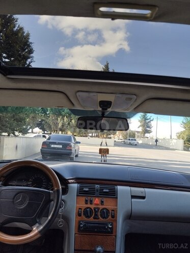 Mercedes E 230 1997, 365,238 km - 2.3 л - Mingəçevir