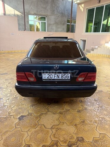 Mercedes E 240 1998, 221,319 km - 2.4 l - Gəncə