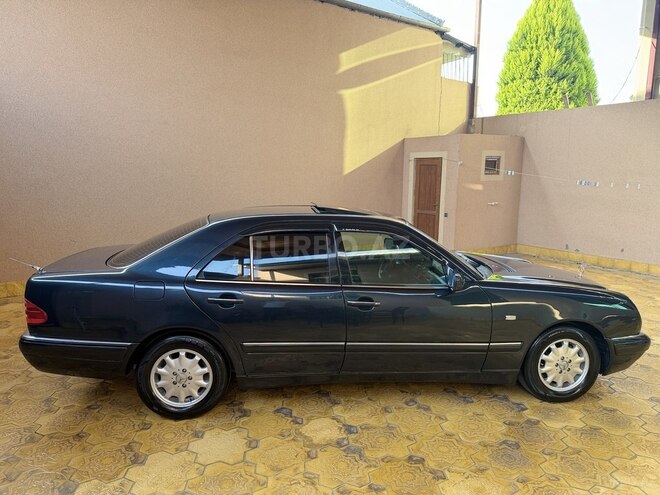 Mercedes E 240 1998, 221,319 km - 2.4 l - Gəncə
