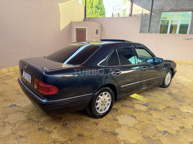 Mercedes E 240 1998, 221,319 km - 2.4 l - Gəncə