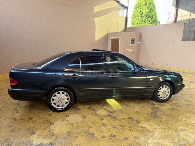 Mercedes E 240 1998, 221,319 km - 2.4 l - Gəncə