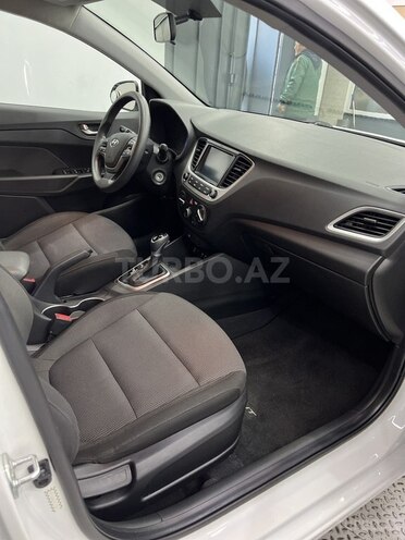 Hyundai Accent 2020, 68,111 km - 1.6 l - Sumqayıt