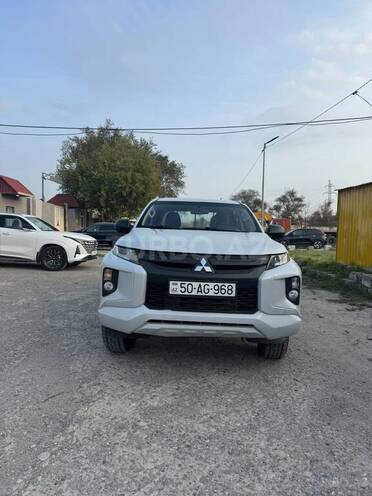 Mitsubishi L200