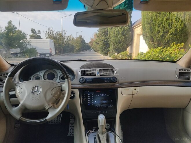 Mercedes E 240 2002, 276,000 km - 2.6 л - Bakı