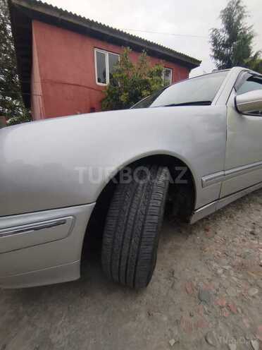 Mercedes E 270 2001, 920,250 km - 2.7 л - Masallı