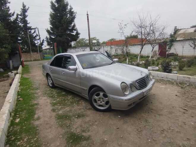 Mercedes E 270 2001, 920,250 km - 2.7 л - Masallı
