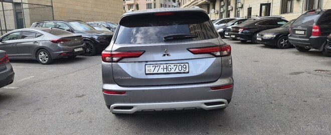 Mitsubishi Outlander 2022, 85,000 km - 2.5 л - Bakı