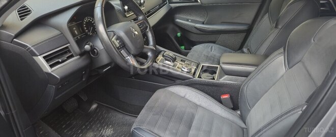 Mitsubishi Outlander 2022, 85,000 km - 2.5 л - Bakı