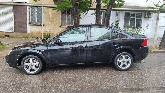 Ford Mondeo 2004, 289,000 km - 2.0 л - Bakı