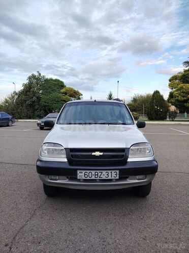 Chevrolet Niva 2004, 338,756 km - 1.7 l - Qazax
