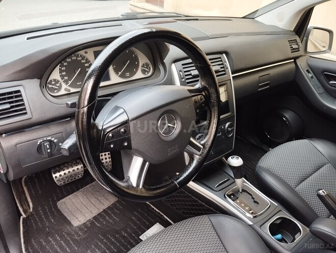 Mercedes B 170 2009, 148,000 km - 1.7 l - Bakı