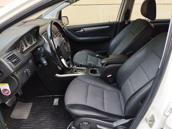 Mercedes B 170 2009, 148,000 km - 1.7 l - Bakı