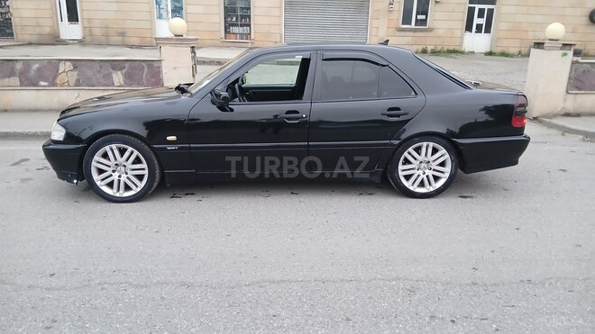 Mercedes C 230 1999, 1,500 km - 2.3 l - Quba