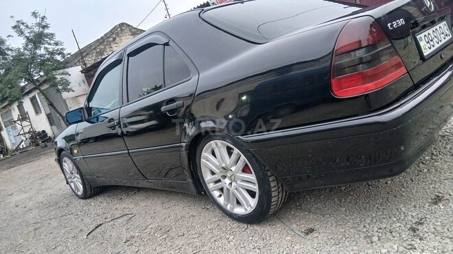 Mercedes C 230 1999, 1,500 km - 2.3 l - Quba