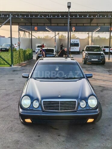 Mercedes E 230 1997, 405,000 km - 2.3 l - Bakı