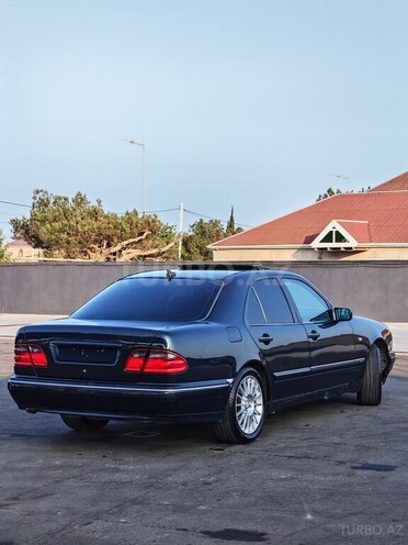 Mercedes E 230 1997, 405,000 km - 2.3 l - Bakı