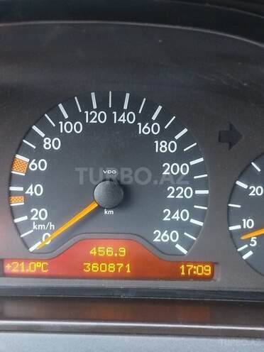 Mercedes E 240 1997, 360,000 km - 2.4 l - Saatlı