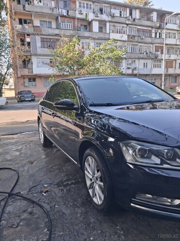 Volkswagen Passat 2011, 253,000 km - 1.8 л - Mingəçevir