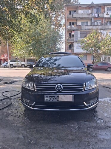 Volkswagen Passat 2011, 253,000 km - 1.8 л - Mingəçevir