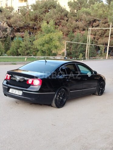 Volkswagen Passat 2006, 281,000 km - 2.0 l - Bakı
