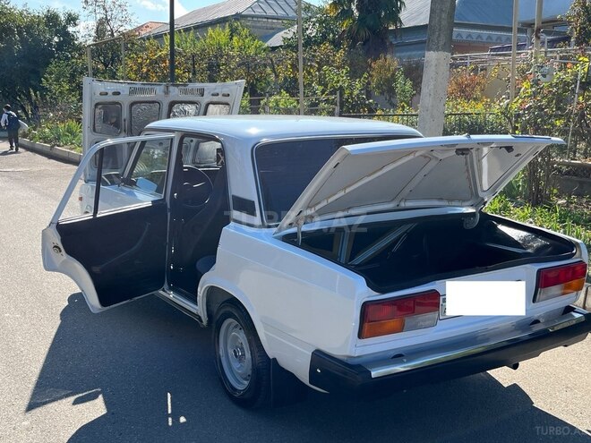 LADA (VAZ) 2107 2009, 65,000 km - 1.7 л - Qazax