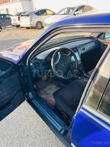 Mercedes C 200 1994, 256,000 km - 2.0 л - Bakı