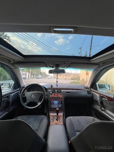 Mercedes E 240 1999, 380,000 km - 2.4 l - Bakı