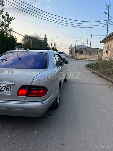 Mercedes E 240 1999, 380,000 km - 2.4 l - Bakı