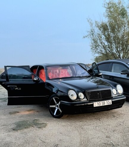 Mercedes E 240 1998, 312,000 km - 2.4 l - Bakı