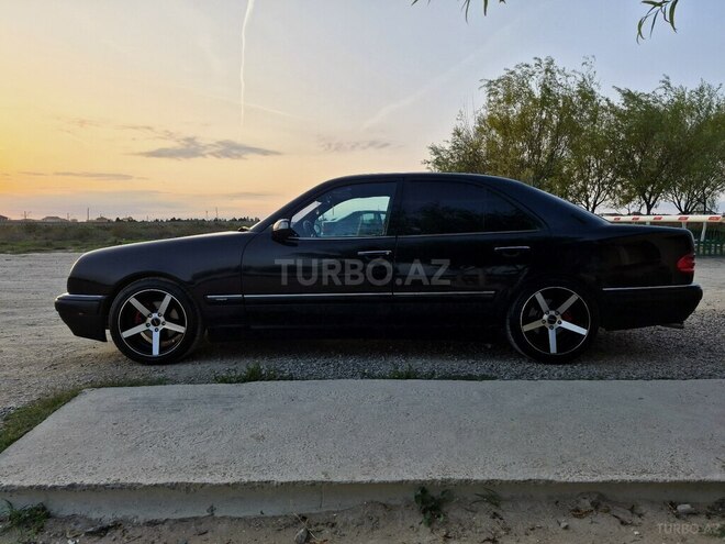 Mercedes E 240 1998, 312,000 km - 2.4 l - Bakı