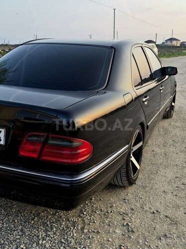 Mercedes E 240 1998, 312,000 km - 2.4 l - Bakı